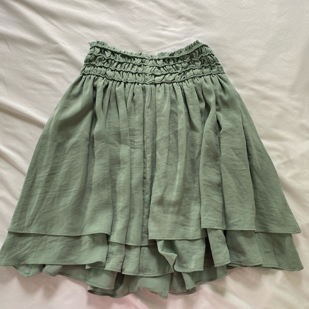 She + Sky flowy skirt. Size medium. Rarely worn, good condition